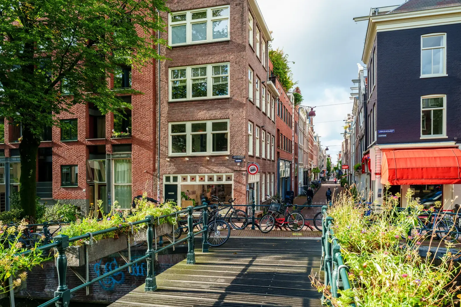 Straatbeeld Jordaan bij de locatie